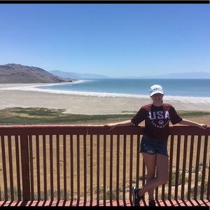 Meet your Posher, Hope